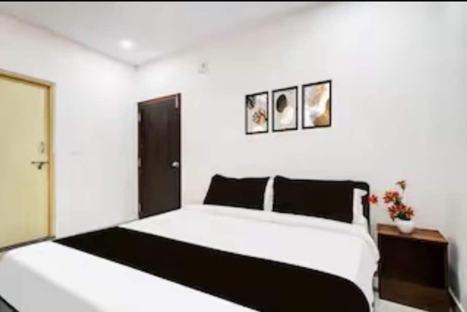 Hotel O Kudlu Gate Metro Station Formerly Seven Hills, HSR Bommanahalli Bangalore, Bangalore