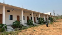 OYO 844610 Deep Hotel