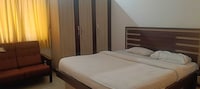 Hotel O Meera