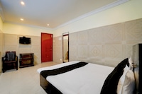 Hotel O Meera