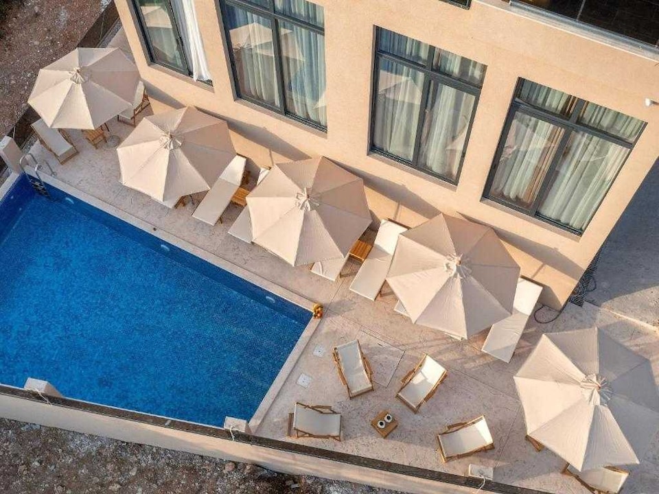 Sunday Seaview Retreat Dobra Voda, Sochau, Sochau