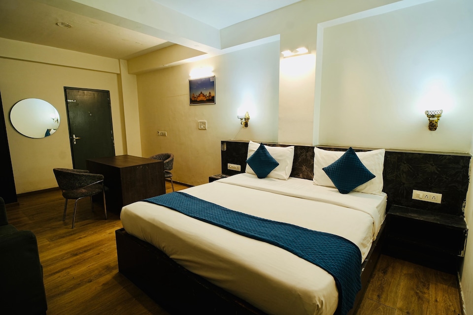 POP 84461H Galaxy Hotel, Jobner, Jobner