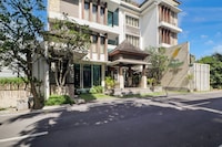 Palette Hotel Near Dewi Sri Legian