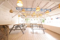 Palette Homes Ribera Riverside Retreat, Maldevta
