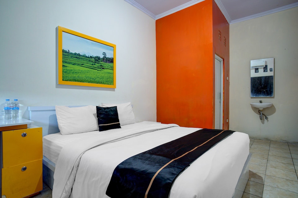 Hotel O near Mall Boemi Kedaton formerly Hotel Lima Residence, Bandar Lampung, Bandar Lampung