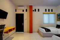 Hotel O near Mall Boemi Kedaton formerly Hotel Lima Residence