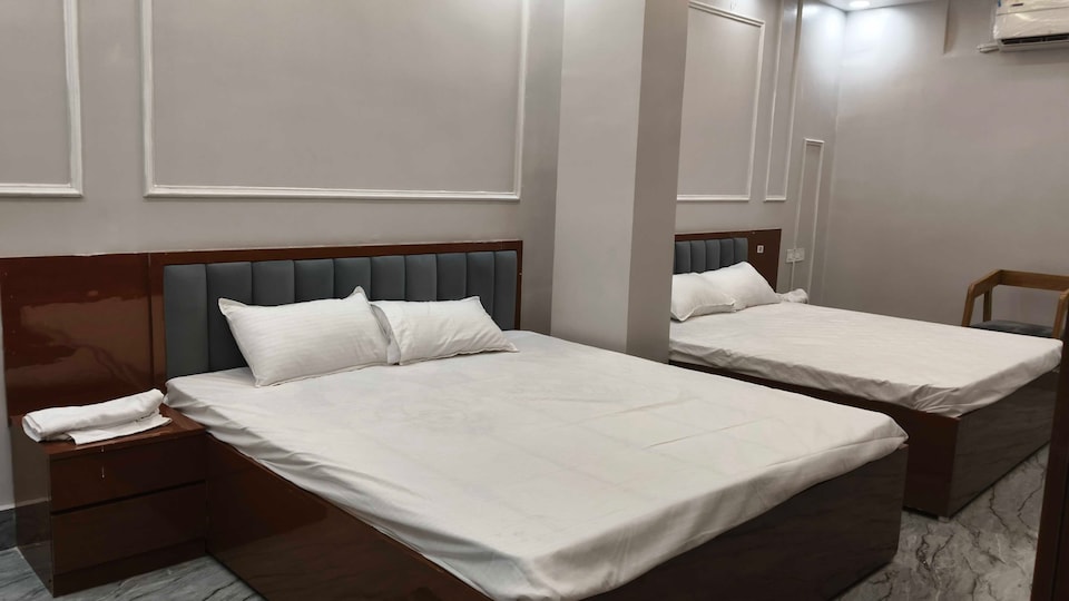 Hotel O Tanishk Vedant, Patna, Patna