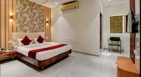 Hotel O Shreya Guest House 