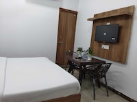 Hotel O Millions 24*7