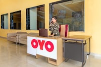 OYO 844664 Sarle Celebration