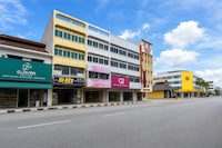 Collection O Axlite Hotel