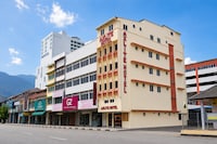 Collection O Axlite Hotel