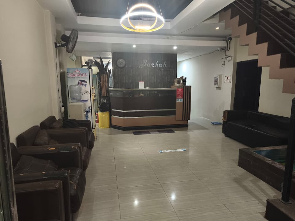 Hotel O near Balikpapan International Airport formerly Barkah Guest House, Balikpapan, Balikpapan