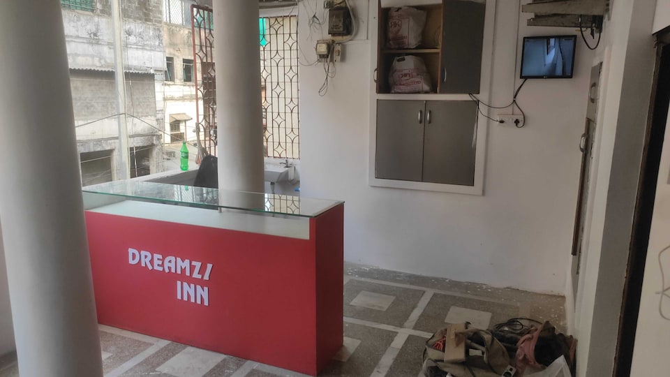 SPOT ON Dreamzz Inn, Bus Stand Nagpur, Nagpur