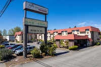 Tacoma Port Inn Fife I-5