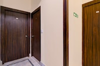 Collection O Gariahat Kolkata Formerly 6 Seasons