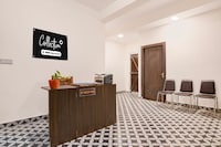 Collection O Gariahat Kolkata Formerly 6 Seasons