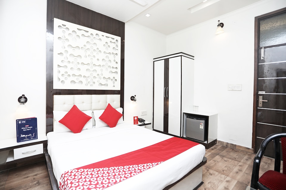 OYO 14322 Royale Inn, Meerut, Meerut