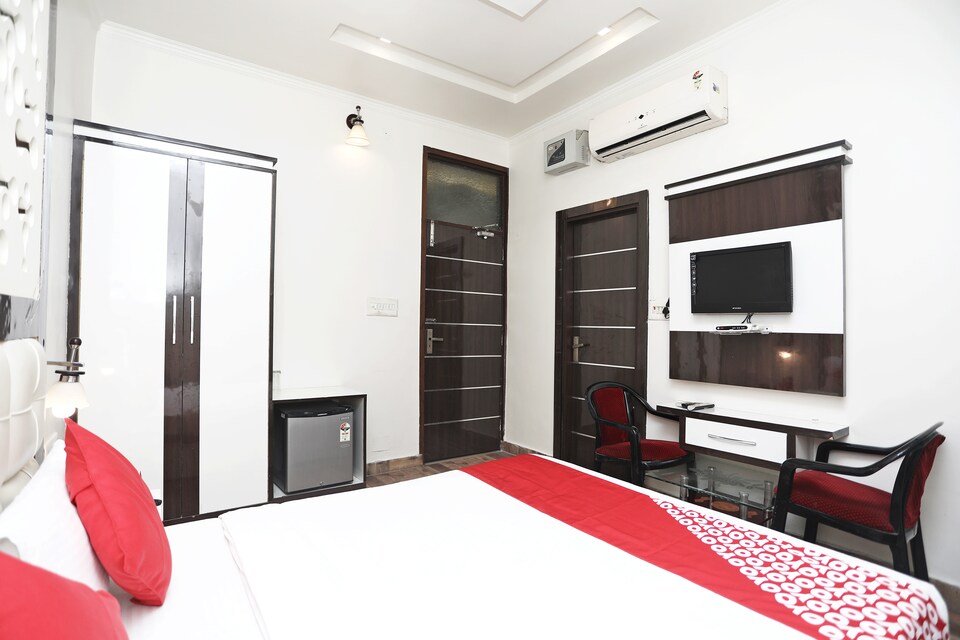 OYO 14322 Royale Inn, Meerut, Meerut