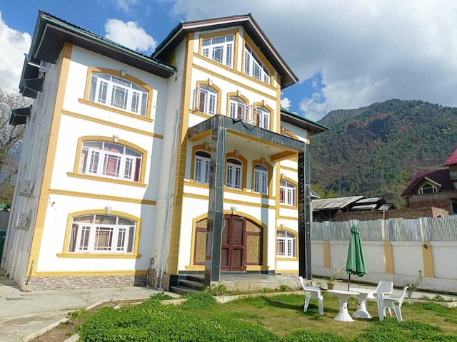 Collection O Shalimar Garden Srinagar Formerly Pine Hills