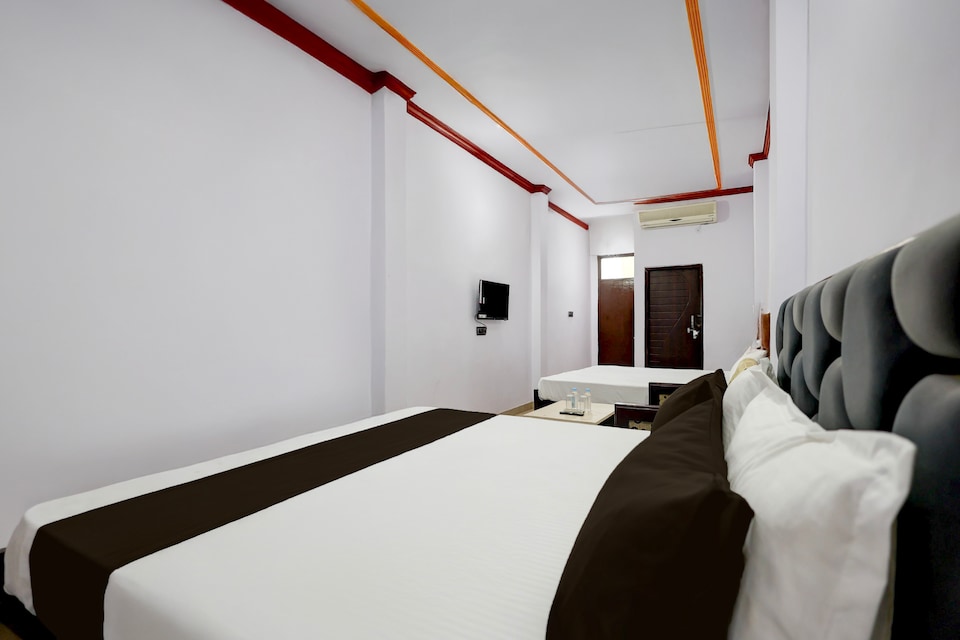 HOTEL O YASH ROYAL INN, Alambagh Lucknow, Lucknow