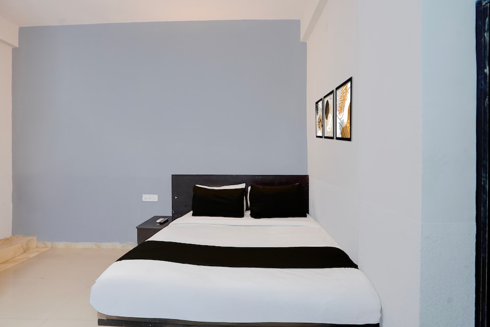 SPOT ON Hotel Regal Aura Inn Indore, Vijay Nagar Indore, Indore