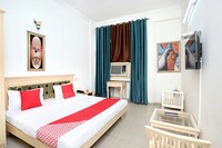 OYO Hotel Towns Pride