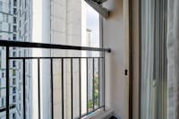 Collection O Expressia Stay
