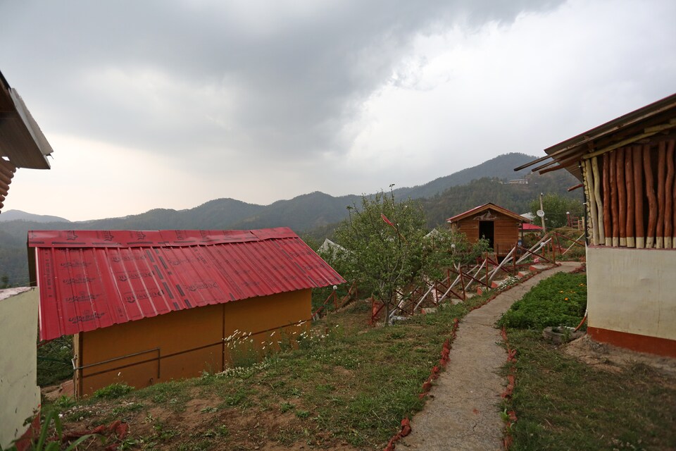 OYO Home 14329 Exotic Hill View Cottage, Kufri-Faghu-Theog, Shimla