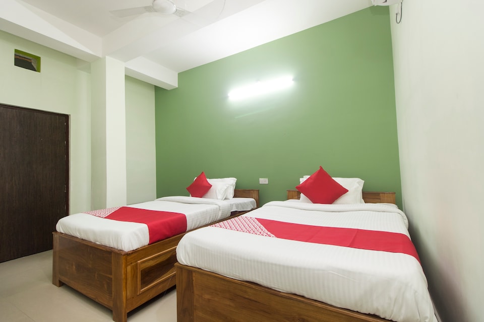 OYO 14331 होटल एक्वेरियम, Bagdogra Airport Siliguri, Siliguri