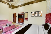 Collection O Ummed Palace