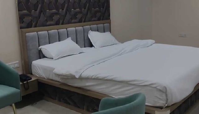 HOTEL O RAVIKA GRAND 