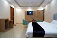 HOTEL O RAVIKA GRAND 