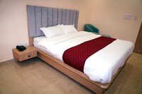 HOTEL O RAVIKA GRAND 