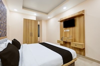 HOTEL O RAVIKA GRAND 