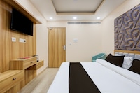 HOTEL O RAVIKA GRAND 