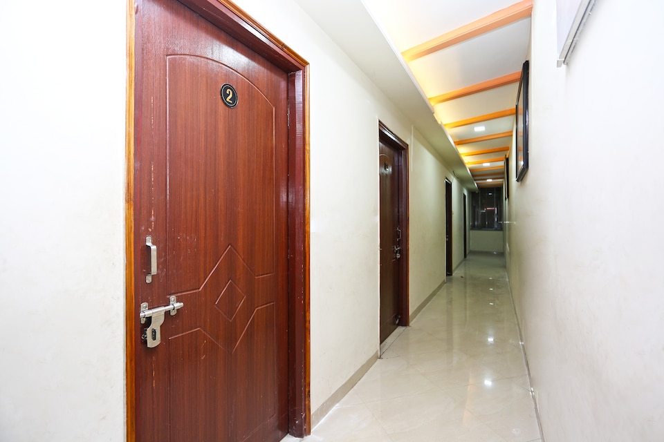 Hotel O Ambuja City Centre Mall Formerly Amar Marriage Palace, Pandri Road, Raipur