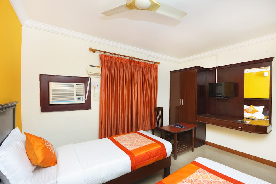 OYO Dreams Manor Near Sangam Cinemas, Central Chennai, Chennai