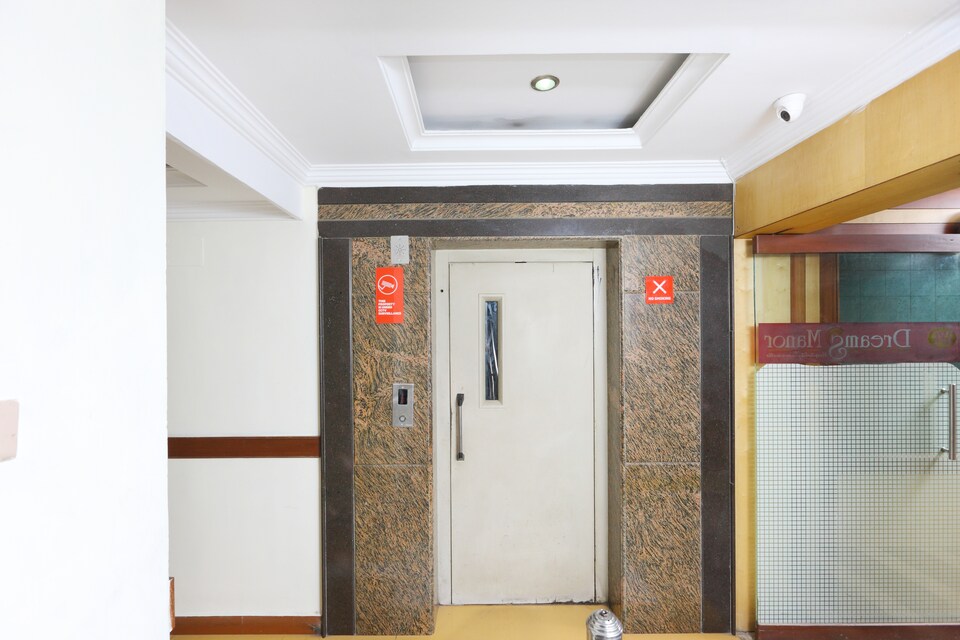 OYO Dreams Manor Near Sangam Cinemas, Central Chennai, Chennai