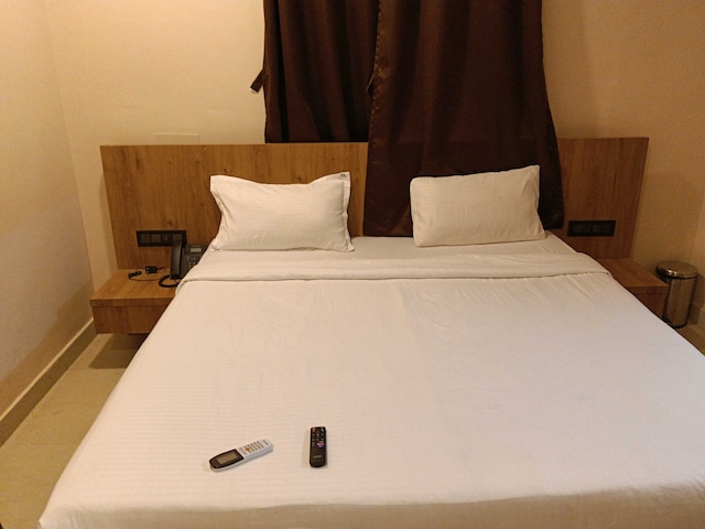 Hotel O Royal Inn