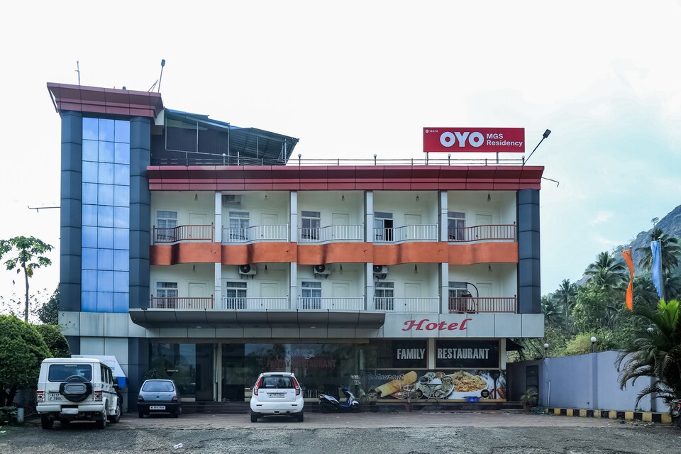 OYO 14374 MGS Residency, Adimali Munnar, Munnar