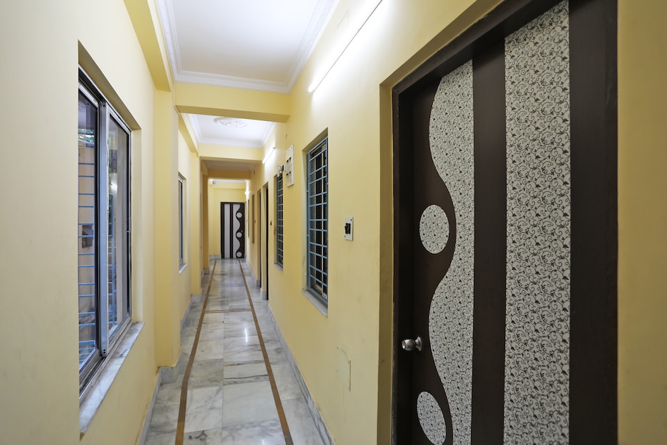 Flagship Shubham Guest House & Banquets Near Taratala Metro Station, Behala Kolkata, Kolkata