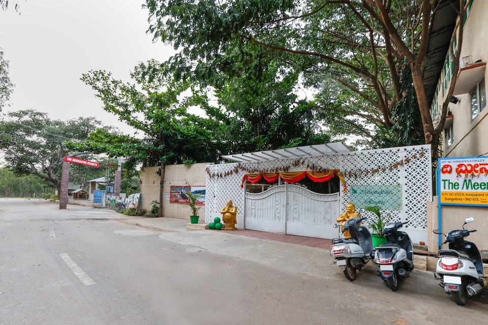 Capital O 14383 The Meenakshi Resorts, Chandapura Extension Bangalore, Bangalore