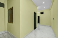 OYO 844744 Hotel Lavya Inn