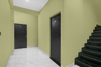 OYO 844744 Hotel Lavya Inn