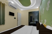 OYO 844744 Hotel Lavya Inn