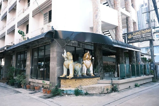 Dancenter Luna North Pattaya Beach