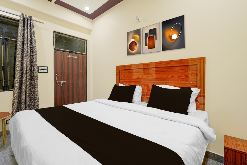 SPOT ON HOTEL EL DORADO , Mumfordganj Allahabad, Prayagraj