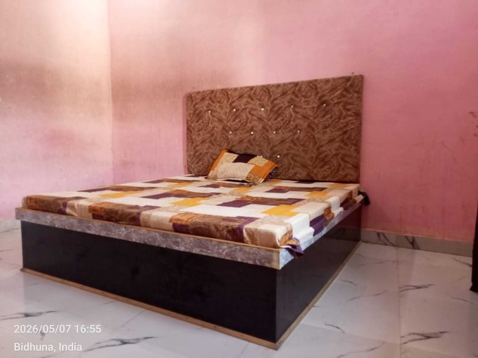 SPOT ON Sky Hotel 2, Bidhuna, Bidhuna