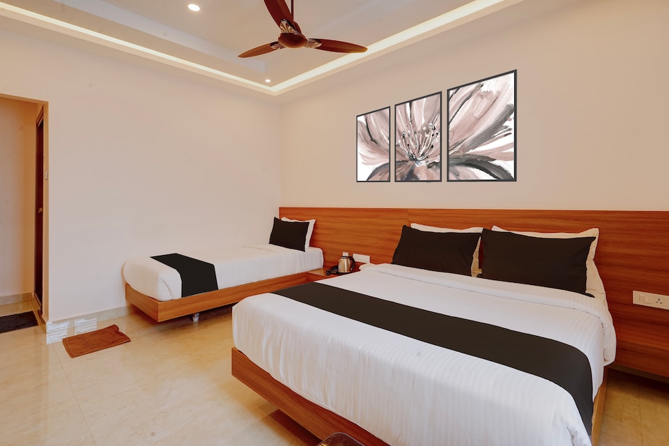 HOTEL O TERA GRAND , Tiruchanur Road Tirupati, Tirupati